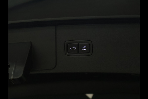 Porsche Cayenne 3.0 E-Hybrid TechArt [SCHUIFKANTELDAK, LUCHTVERING, SPORT CHRONO, APPLE CARPLAY, MEMORY SEATS, BOSE SOUND, KLEPPENSYSTEEM, SPORT DESIGN, PDLS+, STOELVERWARMING, CAMERA, CRUISE, CLIMATE, NIEUWSTAAT]