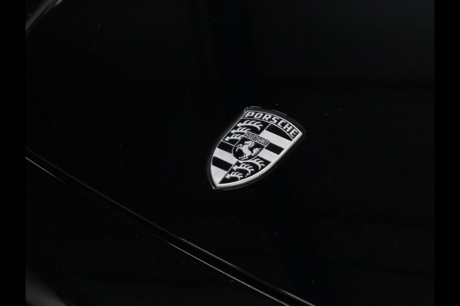 Porsche Cayenne 3.0 E-Hybrid TechArt [SCHUIFKANTELDAK, LUCHTVERING, SPORT CHRONO, APPLE CARPLAY, MEMORY SEATS, BOSE SOUND, KLEPPENSYSTEEM, SPORT DESIGN, PDLS+, STOELVERWARMING, CAMERA, CRUISE, CLIMATE, NIEUWSTAAT]