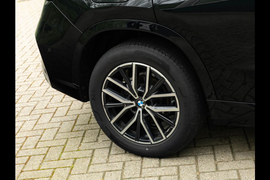 BMW X1 sDrive18i M-Sport - Pano - Memory - Driving Ass Prof - Head-Up - Harman Kardon