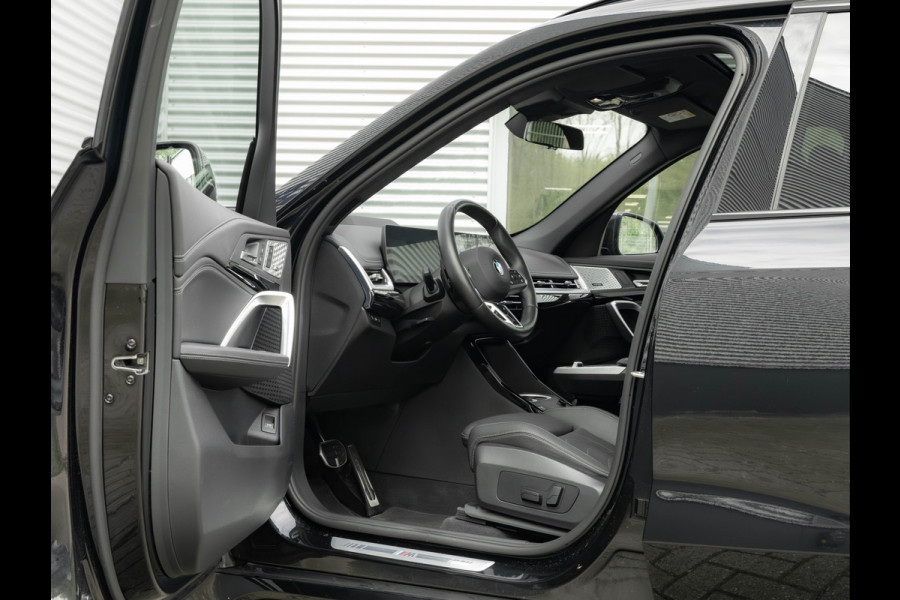 BMW X1 sDrive18i M-Sport - Pano - Memory - Driving Ass Prof - Head-Up - Harman Kardon