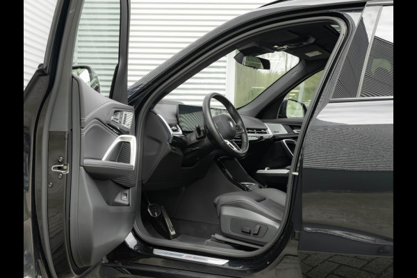 BMW X1 sDrive18i M-Sport - Pano - Memory - Driving Ass Prof - Head-Up - Harman Kardon