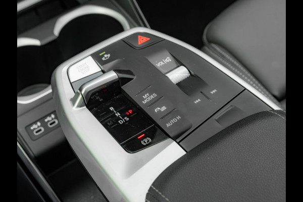 BMW X1 sDrive18i M-Sport - Pano - Memory - Driving Ass Prof - Head-Up - Harman Kardon