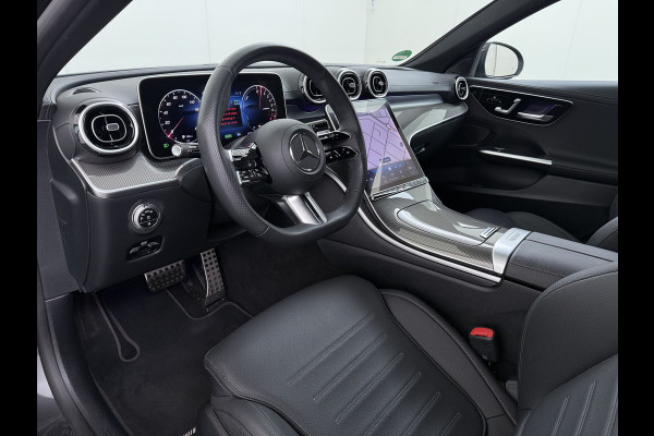 Mercedes-Benz C-Klasse 300e AMG // Trekhaak // Memory // 360 Camera // Keyless // Digital Light // Privacy Glass // Carplay