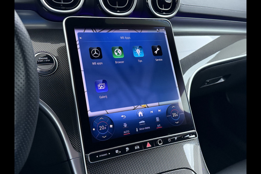 Mercedes-Benz C-Klasse 300e AMG // Trekhaak // Memory // 360 Camera // Keyless // Digital Light // Privacy Glass // Carplay