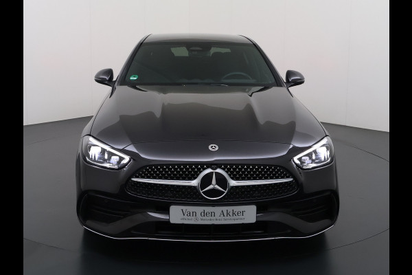 Mercedes-Benz C-Klasse 300e AMG // Trekhaak // Memory // 360 Camera // Keyless // Digital Light // Privacy Glass // Carplay