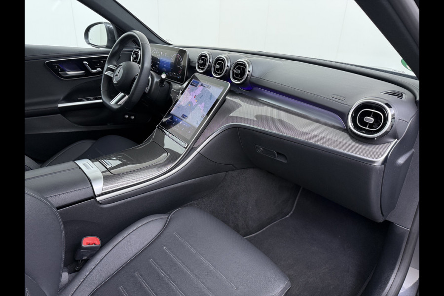 Mercedes-Benz C-Klasse 300e AMG // Trekhaak // Memory // 360 Camera // Keyless // Digital Light // Privacy Glass // Carplay