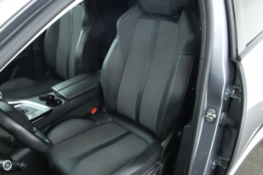 Peugeot 5008 1.5 BlueHDI Allure Pack Business 7 Persoons, Navigatie, Climate, trekhaak,