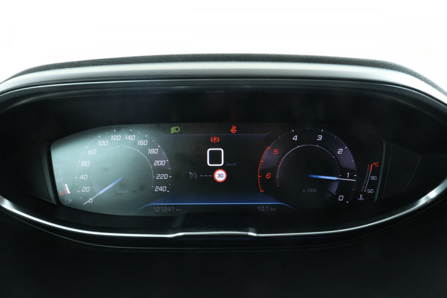 Peugeot 5008 1.5 BlueHDI Allure Pack Business 7 Persoons, Navigatie, Climate, trekhaak,