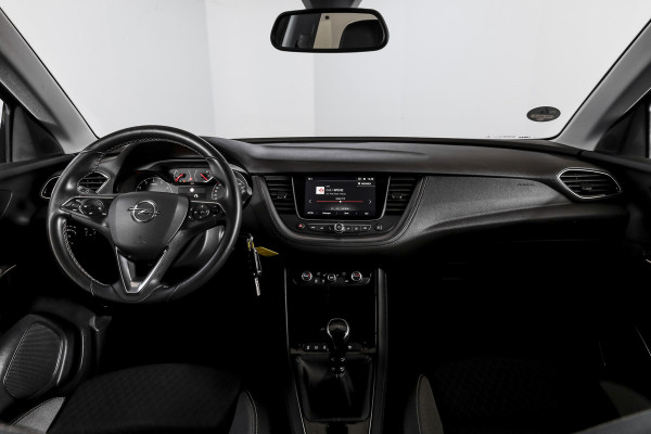 Opel Grandland X 1.2 Turbo Online Edition 131 PK - Org. NL. | Cruise | PDC | NAV + App. Connect | ECC | Afn. Trekhaak | LM 17" |