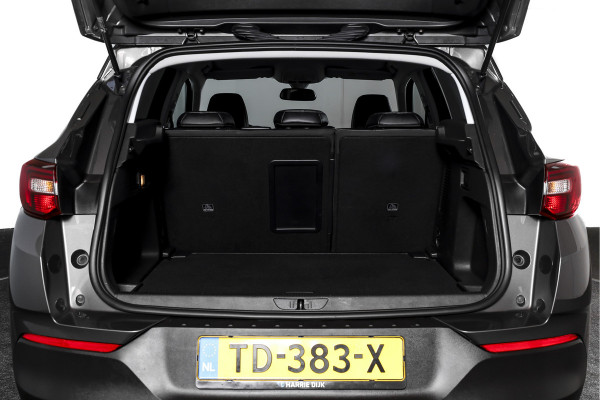 Opel Grandland X 1.2 Turbo Online Edition 131 PK - Org. NL. | Cruise | PDC | NAV + App. Connect | ECC | Afn. Trekhaak | LM 17" |