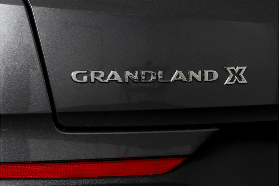 Opel Grandland X 1.2 Turbo Online Edition 131 PK - Org. NL. | Cruise | PDC | NAV + App. Connect | ECC | Afn. Trekhaak | LM 17" |