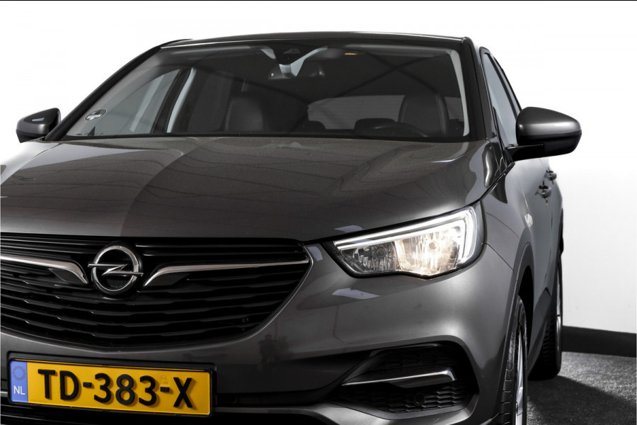 Opel Grandland X 1.2 Turbo Online Edition 131 PK - Org. NL. | Cruise | PDC | NAV + App. Connect | ECC | Afn. Trekhaak | LM 17" |