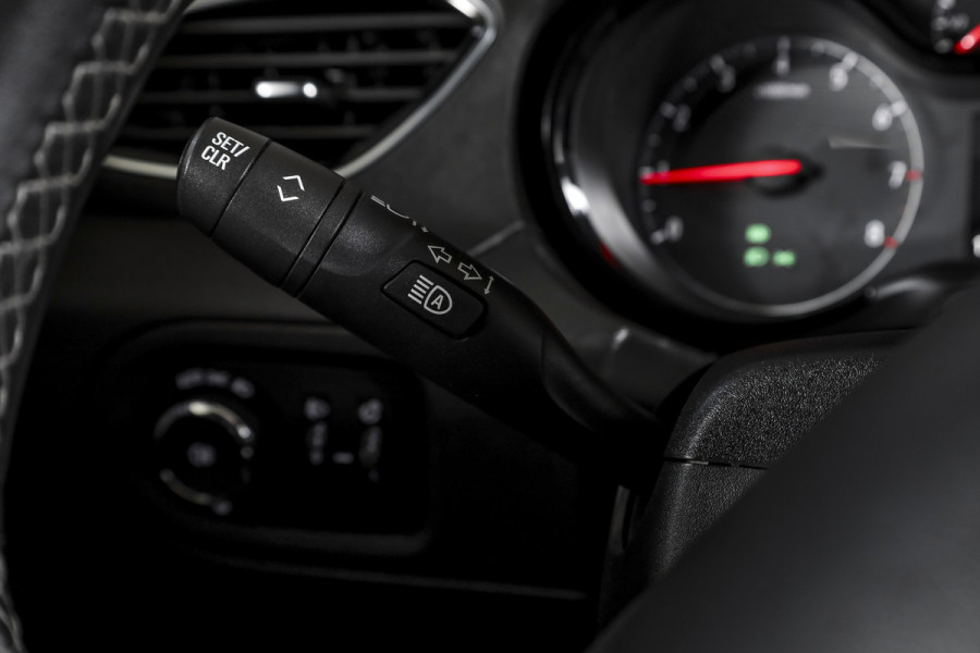 Opel Grandland X 1.2 Turbo Online Edition 131 PK - Org. NL. | Cruise | PDC | NAV + App. Connect | ECC | Afn. Trekhaak | LM 17" |