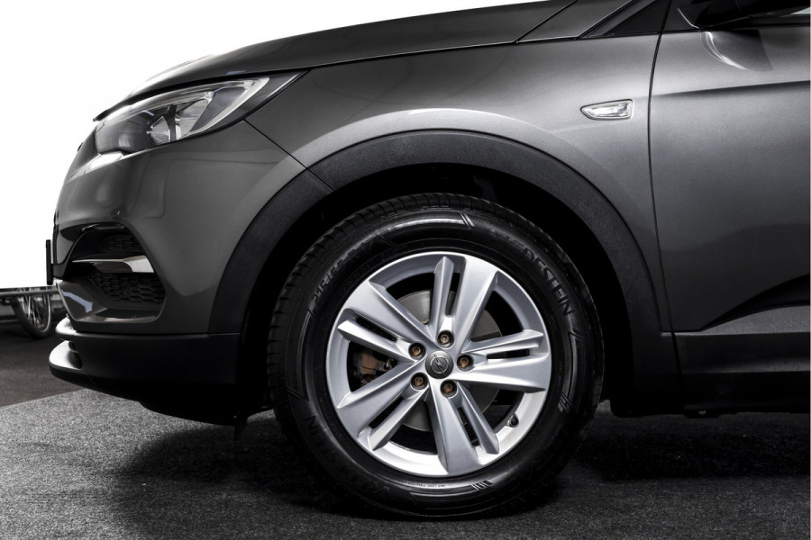 Opel Grandland X 1.2 Turbo Online Edition 131 PK - Org. NL. | Cruise | PDC | NAV + App. Connect | ECC | Afn. Trekhaak | LM 17" |