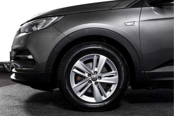 Opel Grandland X 1.2 Turbo Online Edition 131 PK - Org. NL. | Cruise | PDC | NAV + App. Connect | ECC | Afn. Trekhaak | LM 17" |