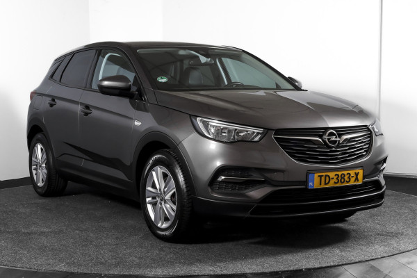 Opel Grandland X 1.2 Turbo Online Edition 131 PK - Org. NL. | Cruise | PDC | NAV + App. Connect | ECC | Afn. Trekhaak | LM 17" |
