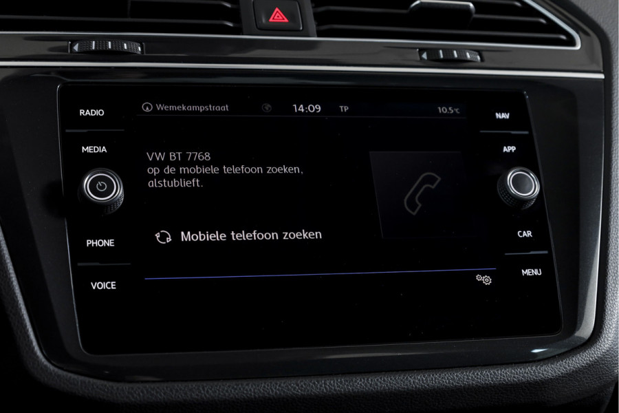 Volkswagen Tiguan 1.5 TSI ACT 150 PK Comfortline Business | Adapt. Cruise | PDC | Camera | NAV + App. Connect | ECC | Trekhaak | LM 17" |