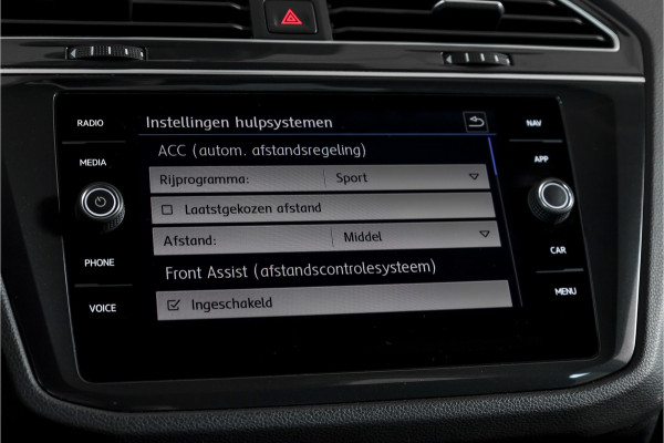 Volkswagen Tiguan 1.5 TSI ACT 150 PK Comfortline Business | Adapt. Cruise | PDC | Camera | NAV + App. Connect | ECC | Trekhaak | LM 17" |