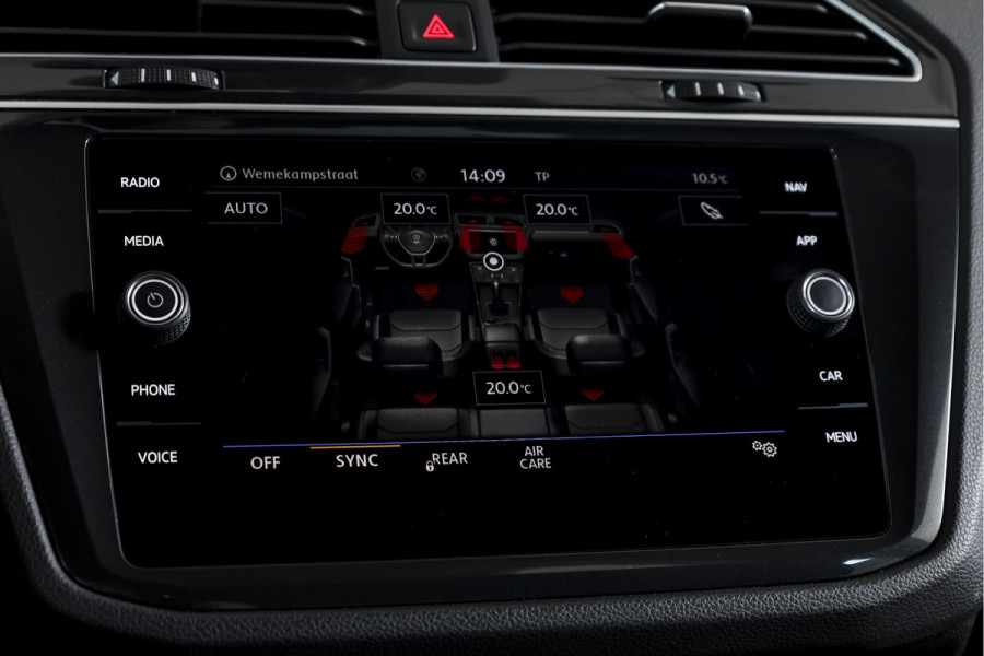 Volkswagen Tiguan 1.5 TSI ACT 150 PK Comfortline Business | Adapt. Cruise | PDC | Camera | NAV + App. Connect | ECC | Trekhaak | LM 17" |