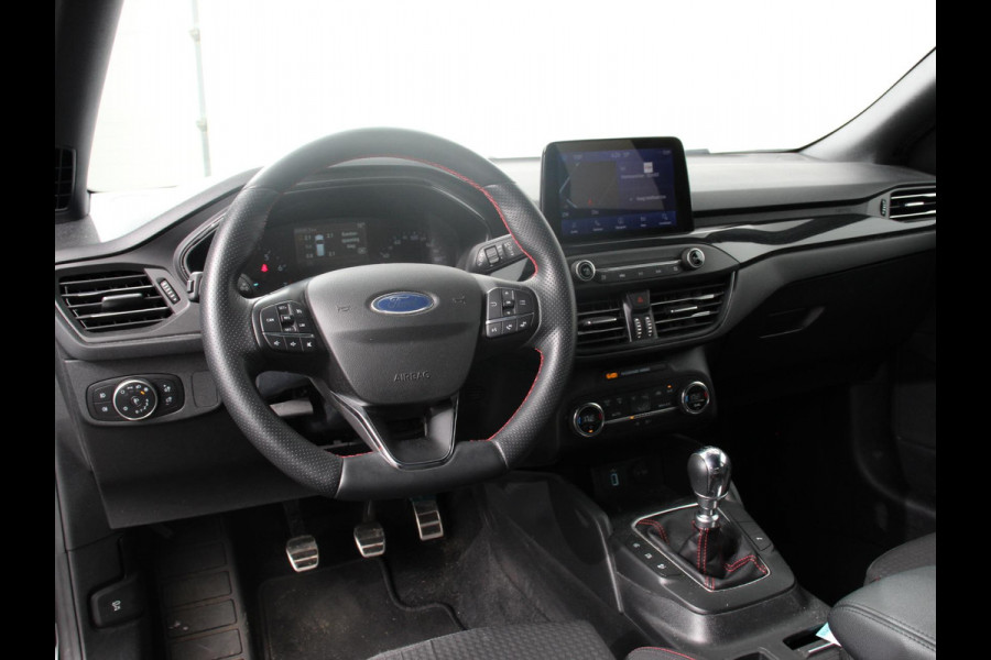Ford Focus 1.0 EcoBoost Hybrid ST Line Business Navigatie Cruise Control Privacy Glass Parkeer sensoren
