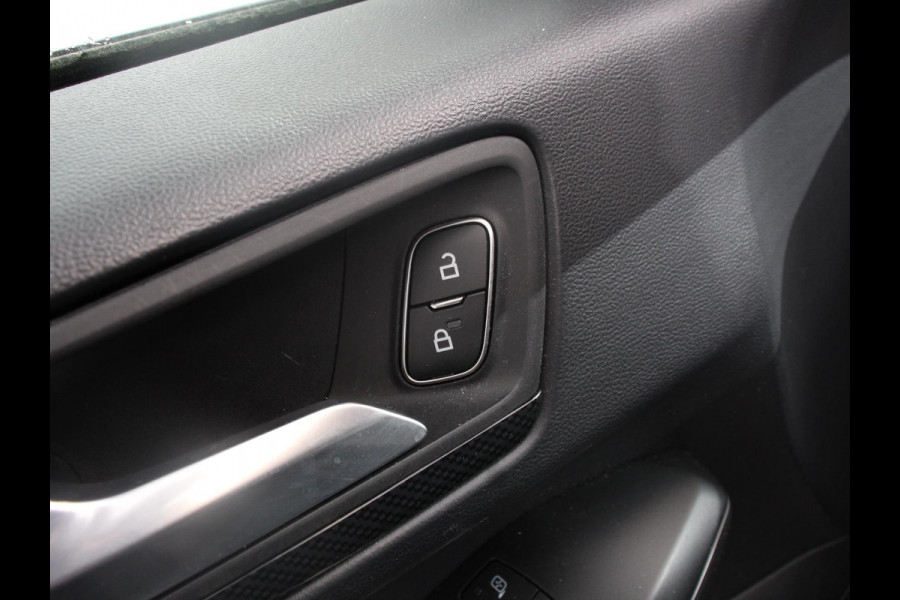 Ford Focus 1.0 EcoBoost Hybrid ST Line Business Navigatie Cruise Control Privacy Glass Parkeer sensoren