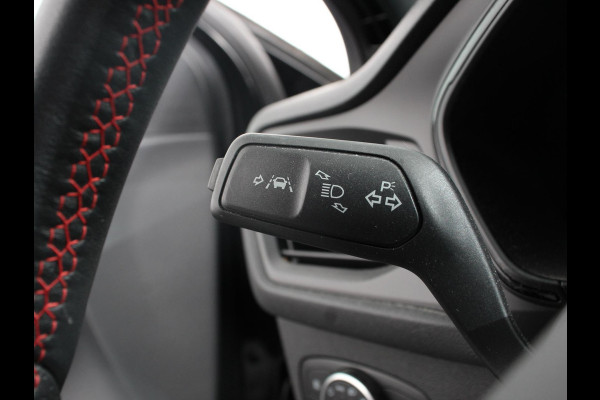 Ford Focus 1.0 EcoBoost Hybrid ST Line Business Navigatie Cruise Control Privacy Glass Parkeer sensoren