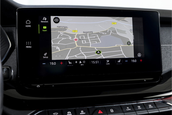 Škoda Octavia Combi 1.5 e-TSI 150 PK Sport Business - Automaat | S/K-Panodak | Elek. Klep | Adapt. Cruise | Head-Up | Stoelverw. | PDC | Camera | NAV + App. Connect | ECC | Elek. Klep | LM 18" |