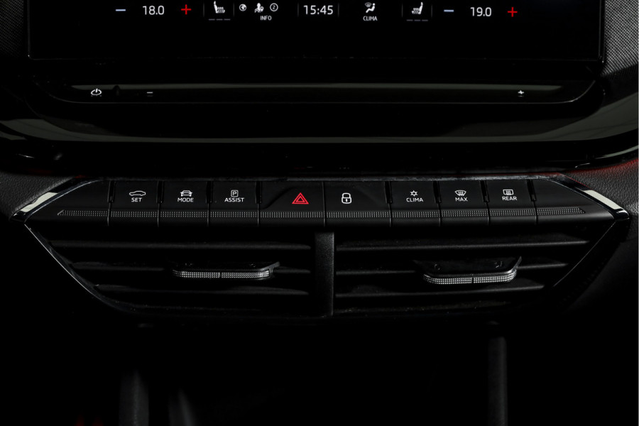 Škoda Octavia Combi 1.5 e-TSI 150 PK Sport Business - Automaat | S/K-Panodak | Elek. Klep | Adapt. Cruise | Head-Up | Stoelverw. | PDC | Camera | NAV + App. Connect | ECC | Elek. Klep | LM 18" |