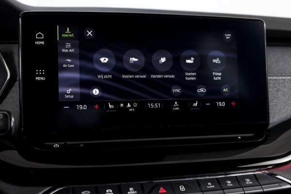 Škoda Octavia Combi 1.5 e-TSI 150 PK Sport Business - Automaat | S/K-Panodak | Elek. Klep | Adapt. Cruise | Head-Up | Stoelverw. | PDC | Camera | NAV + App. Connect | ECC | Elek. Klep | LM 18" |