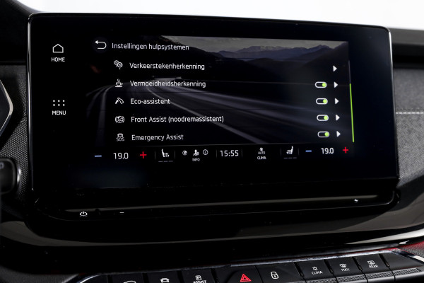 Škoda Octavia Combi 1.5 e-TSI 150 PK Sport Business - Automaat | S/K-Panodak | Elek. Klep | Adapt. Cruise | Head-Up | Stoelverw. | PDC | Camera | NAV + App. Connect | ECC | Elek. Klep | LM 18" |