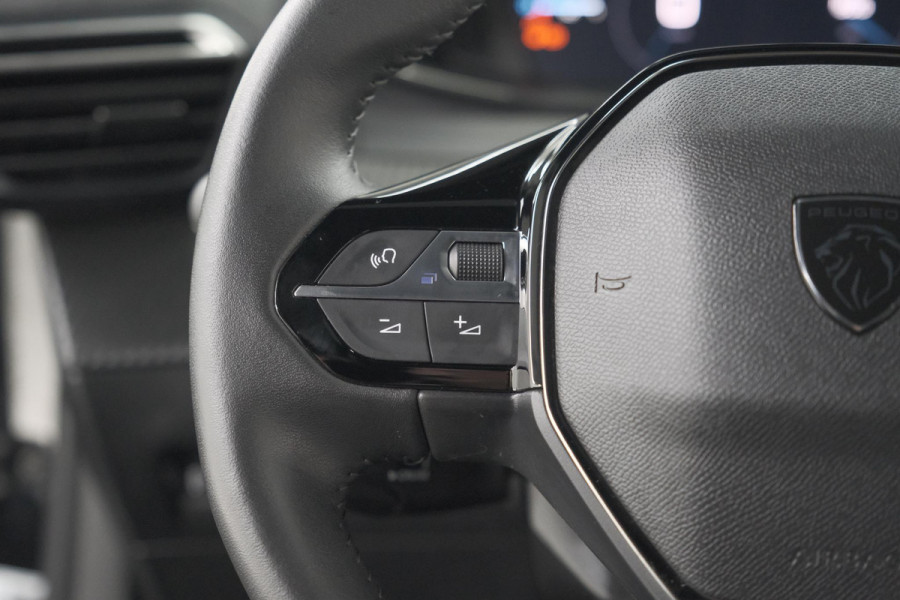 Peugeot 2008 PureTech 100 Allure | Apple Carplay | Parkeersensoren | Climate Control | Cruise Control