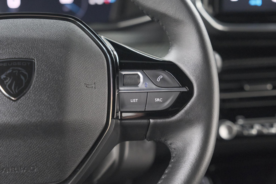 Peugeot 2008 PureTech 100 Allure | Apple Carplay | Parkeersensoren | Climate Control | Cruise Control