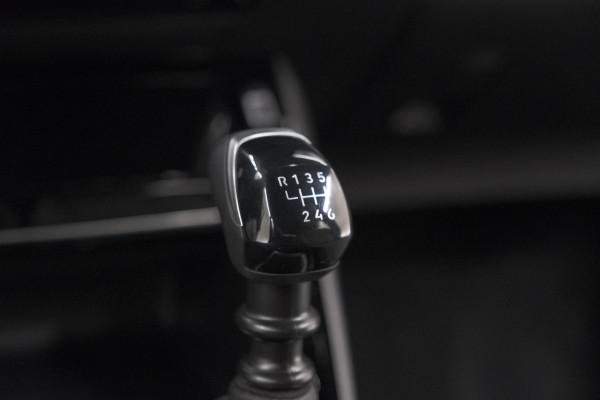 Peugeot 2008 PureTech 100 Allure | Apple Carplay | Parkeersensoren | Climate Control | Cruise Control
