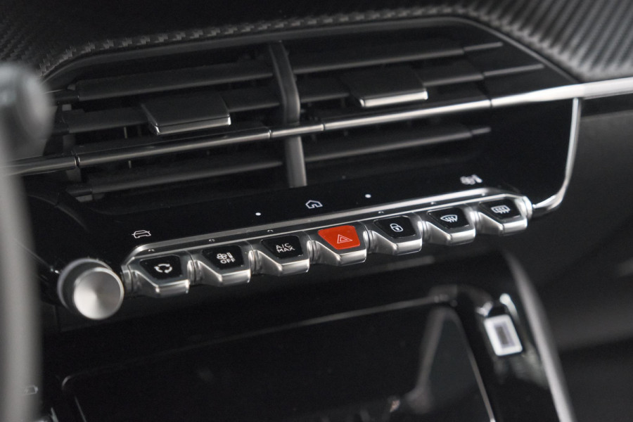 Peugeot 2008 PureTech 100 Allure | Apple Carplay | Parkeersensoren | Climate Control | Cruise Control