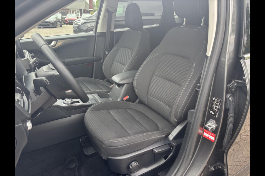 Ford Kuga 2.5 PHEV Titanium 225pk Afneembare Trekhaak | Winterpack | Apple Carplay | 18 inch velgen