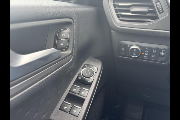 Ford Kuga 2.5 PHEV Titanium 225pk Afneembare Trekhaak | Winterpack | Apple Carplay | 18 inch velgen