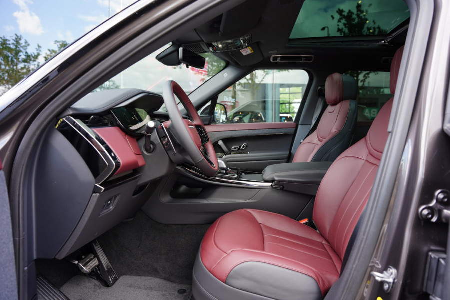 Land Rover Range Rover Sport P460e Dynamic HSE / Deep Garnet / Panoramadak / Elek. Trekhaak