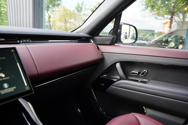 Land Rover Range Rover Sport P460e Dynamic HSE / Deep Garnet / Panoramadak / Elek. Trekhaak