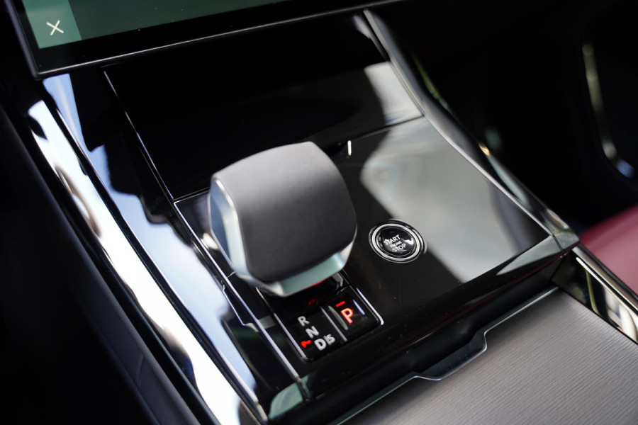 Land Rover Range Rover Sport P460e Dynamic HSE / Deep Garnet / Panoramadak / Elek. Trekhaak
