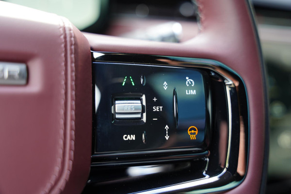 Land Rover Range Rover Sport P460e Dynamic HSE / Deep Garnet / Panoramadak / Elek. Trekhaak