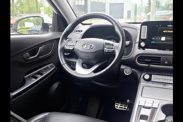Hyundai Kona EV Premium 64 kWh | SOH: nnb | Warmtepomp | Lage km-stand | Leder | HUD | Blindspot | Full LED |