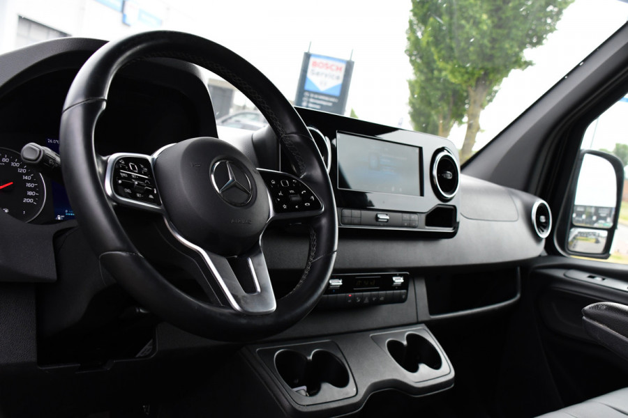 Mercedes-Benz Sprinter 319 3.0 CDI L2H1 AMG Edition Adaptieve Cruise, Camera, LED, Leder, 10,5" Mbux, NAVI, Carplay, Stoelverwarming, BOM VOL!