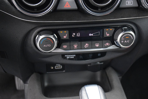 Nissan Juke 1.6 Hybrid Business Premium*Bose*Leder*360Cam*72Dkm*19Inch*Enz