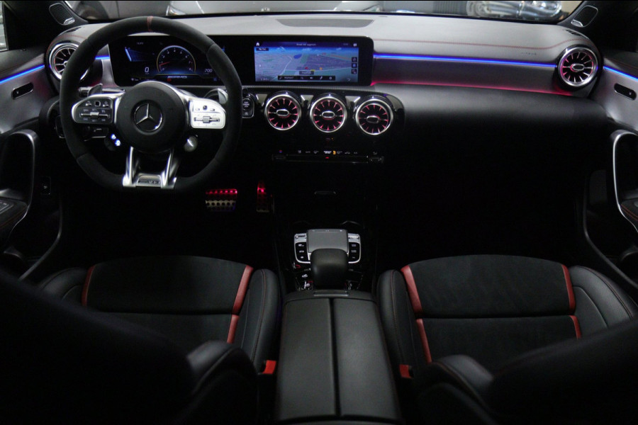 Mercedes-Benz CLA-Klasse AMG 35 4MATIC PANO/CARPLAY/BUR/SFEER/STOELVER/VOLL