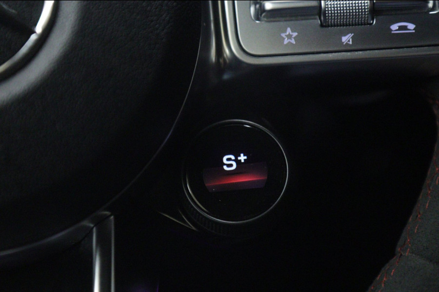 Mercedes-Benz CLA-Klasse AMG 35 4MATIC PANO/CARPLAY/BUR/SFEER/STOELVER/VOLL