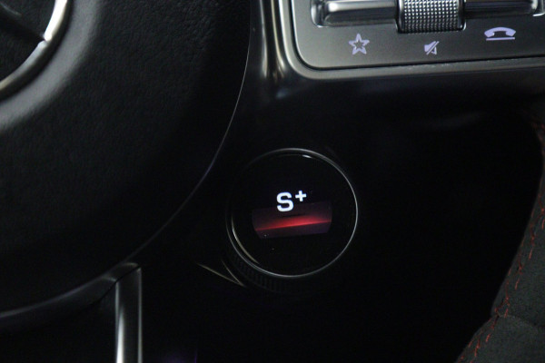 Mercedes-Benz CLA-Klasse AMG 35 4MATIC PANO/CARPLAY/BUR/SFEER/STOELVER/VOLL