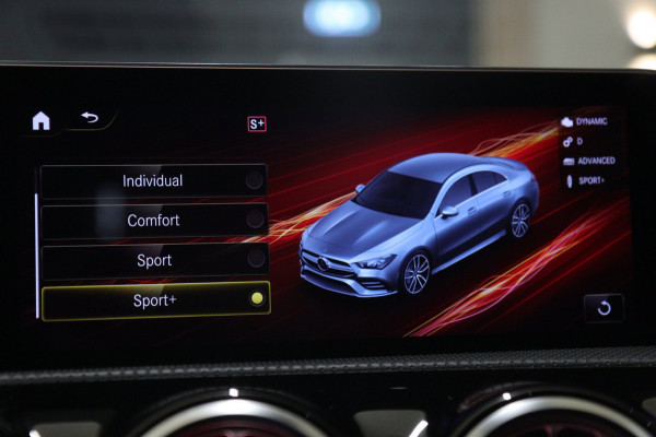 Mercedes-Benz CLA-Klasse AMG 35 4MATIC PANO/CARPLAY/BUR/SFEER/STOELVER/VOLL
