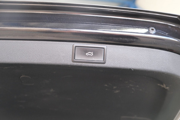 Škoda Octavia Combi 1.0 e-TSI Business Edition Automaat - N.A.P. Airco, Cruise, Navi, PDC, Carplay, Trekhaak.