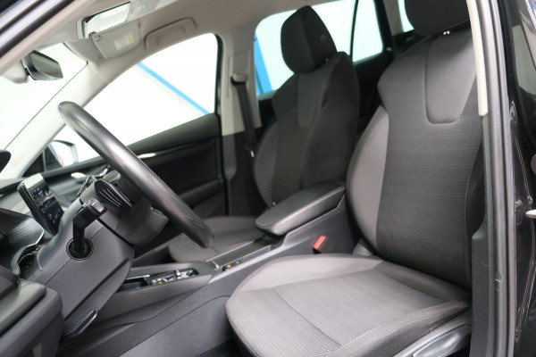 Škoda Octavia Combi 1.0 e-TSI Business Edition Automaat - N.A.P. Airco, Cruise, Navi, PDC, Carplay, Trekhaak.