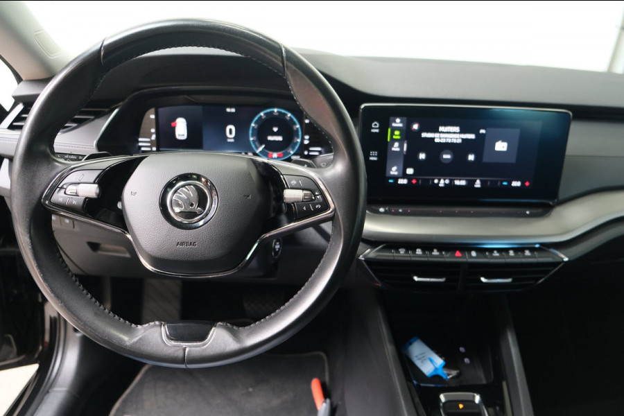 Škoda Octavia Combi 1.0 e-TSI Business Edition Automaat - N.A.P. Airco, Cruise, Navi, PDC, Carplay, Trekhaak.